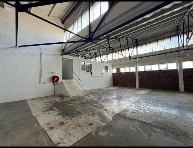 INDUSTRIAL PROPERTY TO RENT IN PAARDEN EILAND